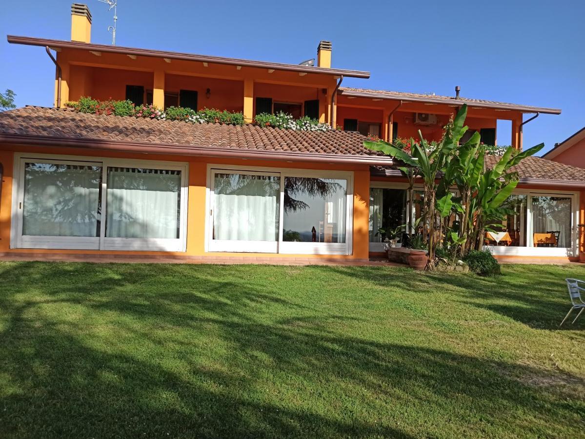 Agriturismo La Quiete Roncofreddo Kültér fotó