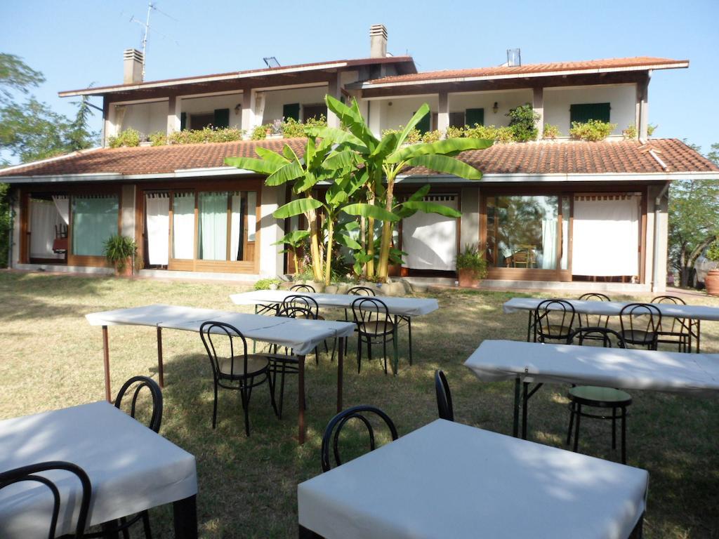 Agriturismo La Quiete Roncofreddo Kültér fotó