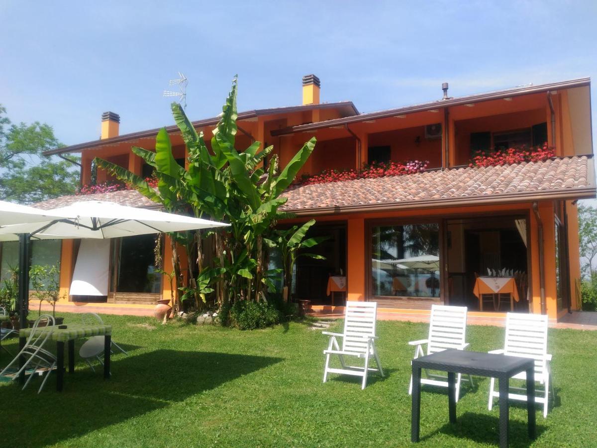 Agriturismo La Quiete Roncofreddo Kültér fotó